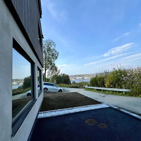 Mollervegen - Ny Sentral Leilighet Med Parkering Hjorten